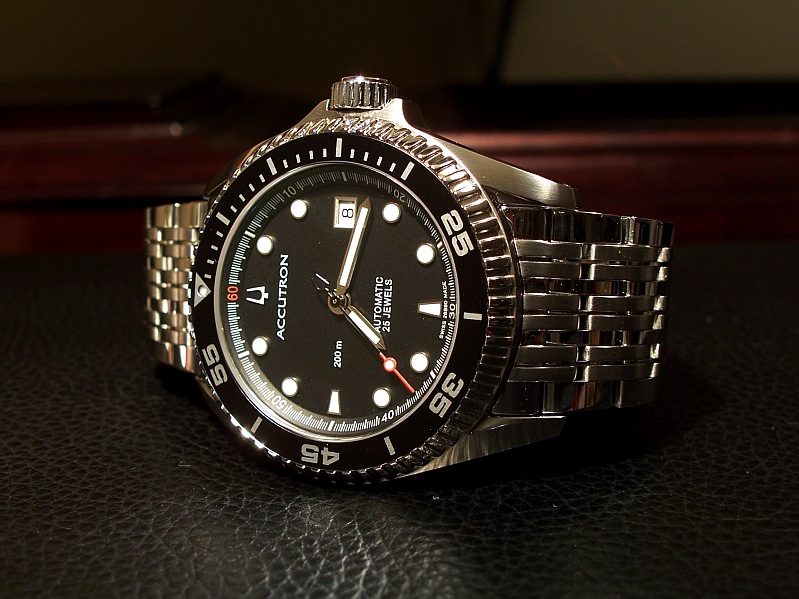 vx200-closeup02.jpg
