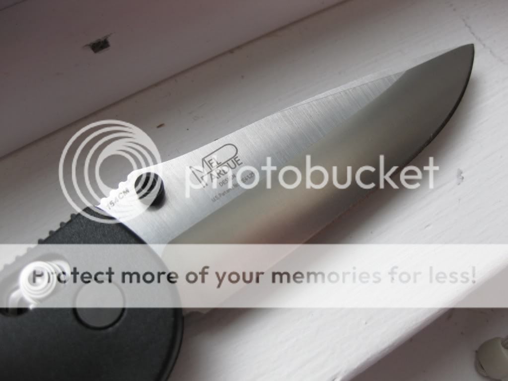 BM551GriptilianBackBlade.jpg