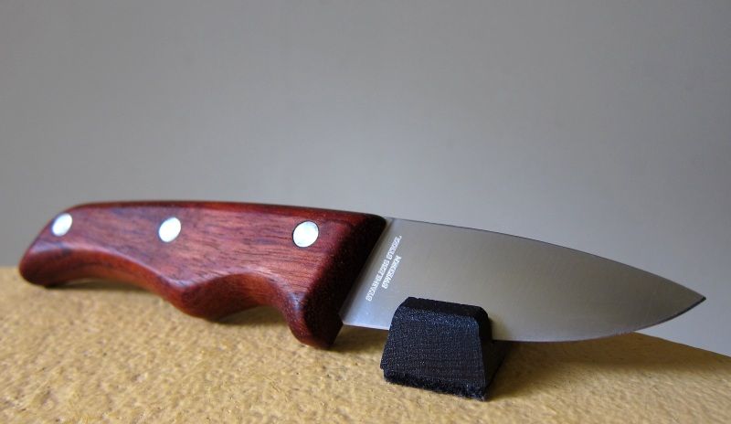 MinJRBonajjaktkniv3.jpg