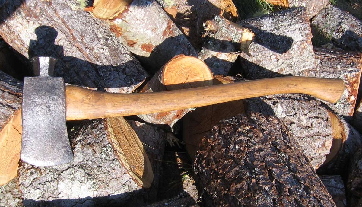 Killing%20Axe%201.jpg