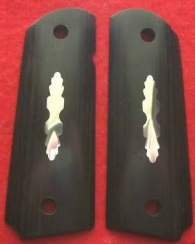 ebony1911grips1.jpg