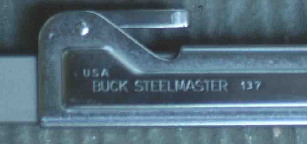 Buck137SteelmasterAusschn.jpg