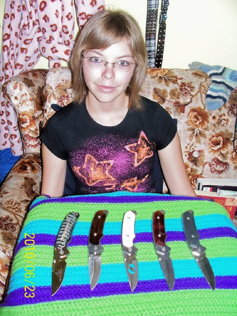 SaraMartinandknives.jpg