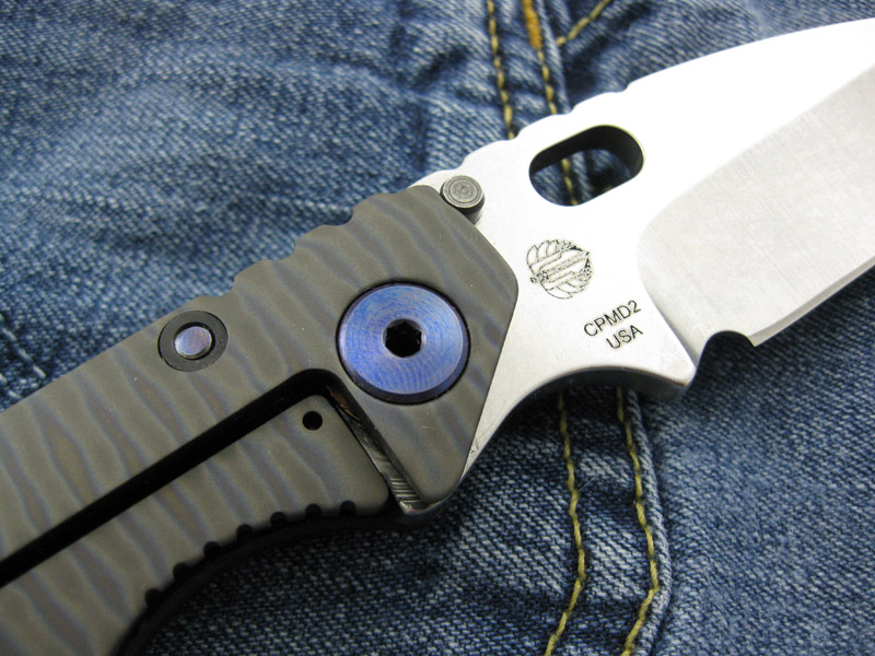 Strider_Blk_CC_D2_SMF_001.jpg
