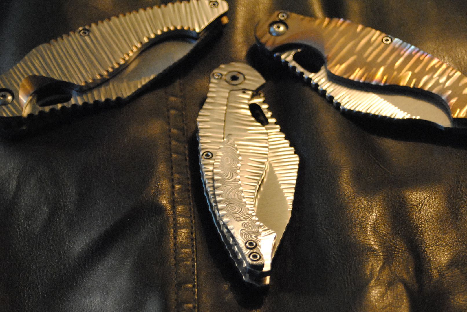SkinWalkers-NewFinish-Damascusclip007.jpg