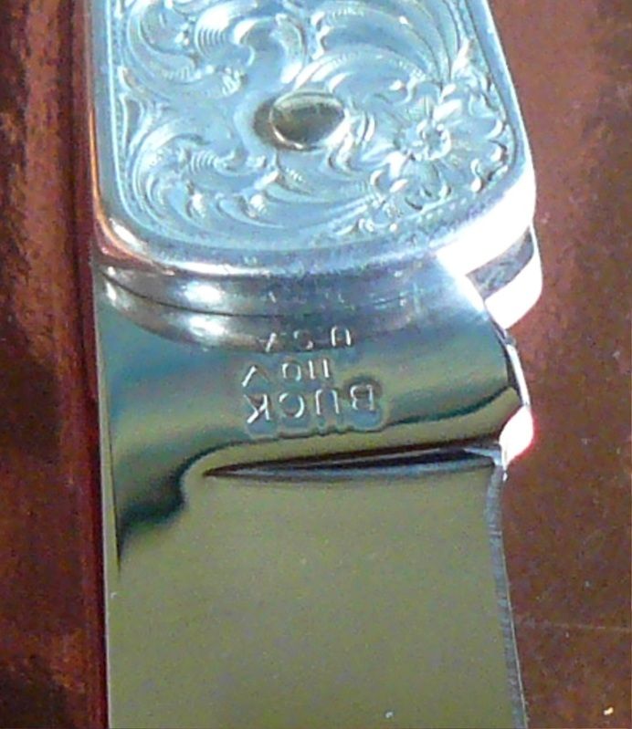 BuckClassic111with110bladedated1989011.jpg