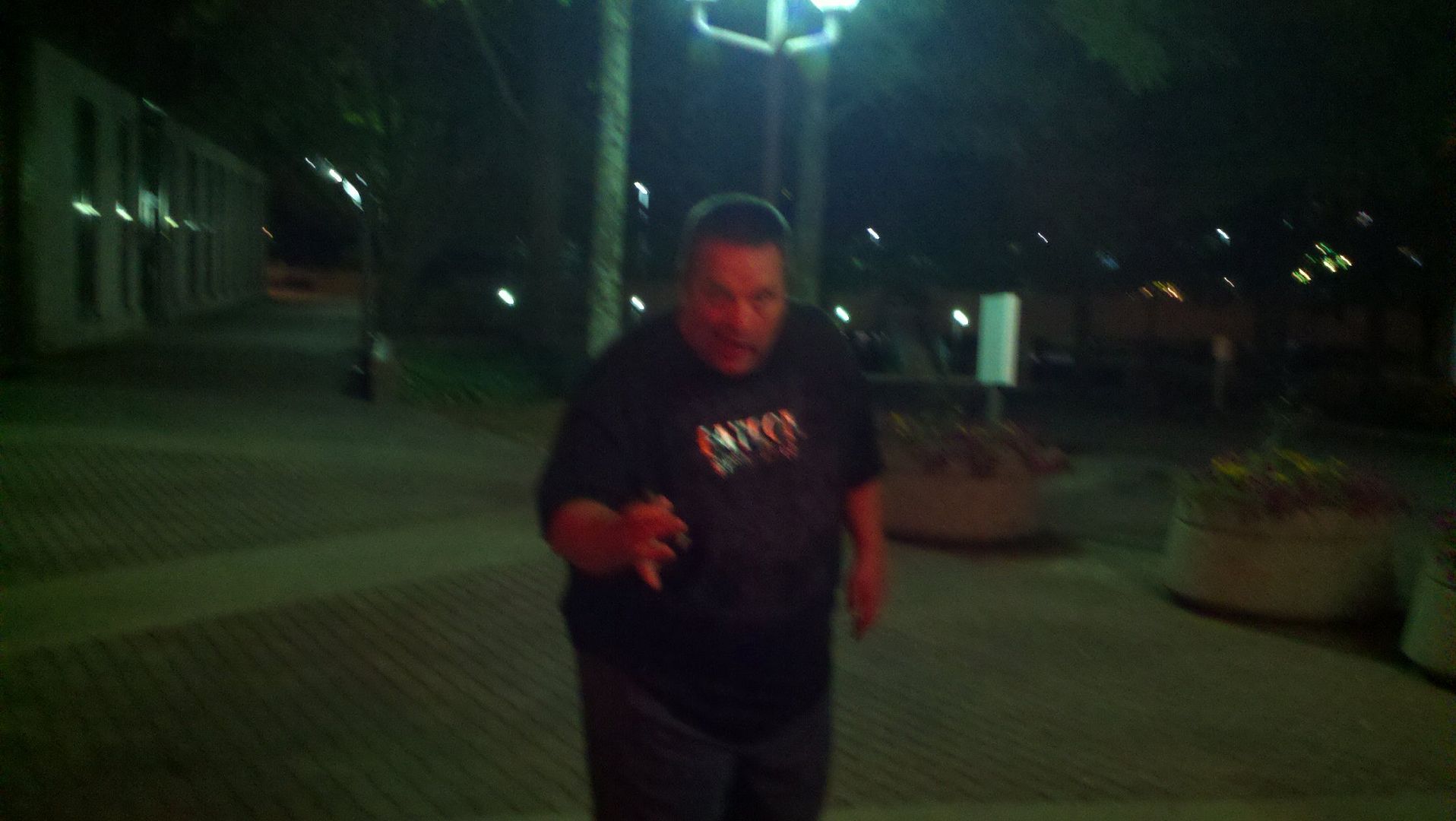 760824122_photobucket_55306_.jpg