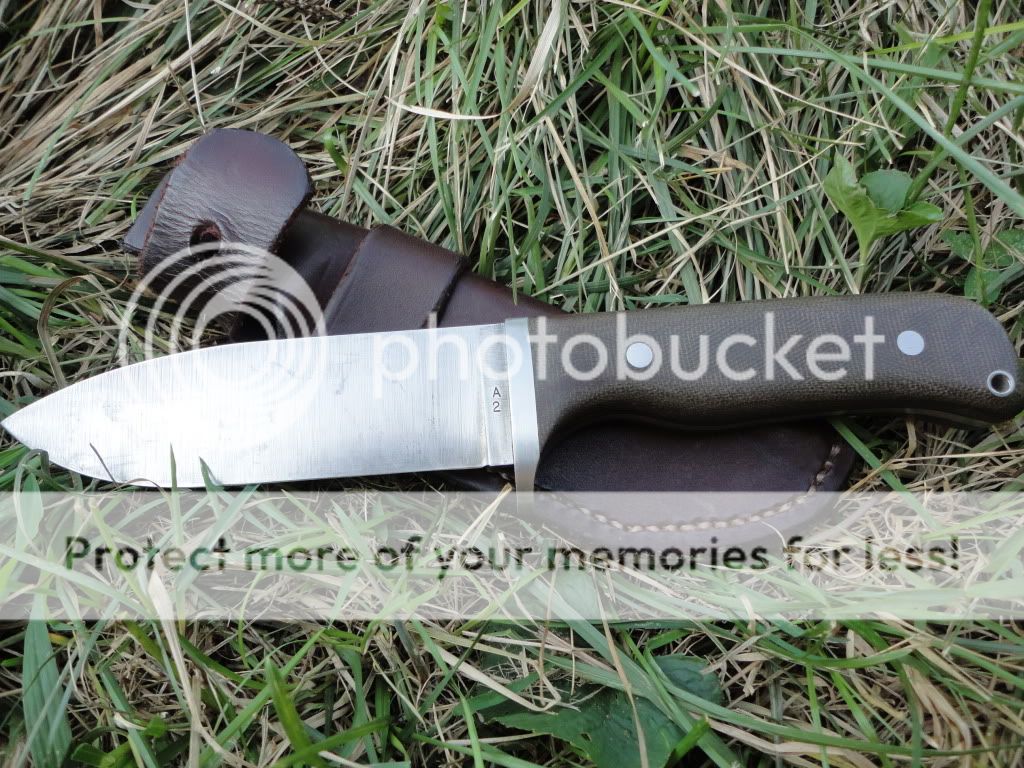 bushcraftknives012.jpg
