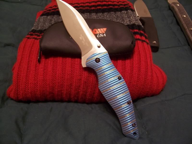 Boker Lockback Folder 2 Ceramic Blade, Titanium Handles with Blue