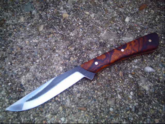 newknife001.jpg
