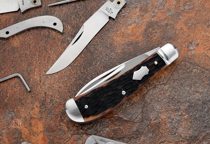 Case-Bose-2013-WharncliffeTrapper-proto1.jpg