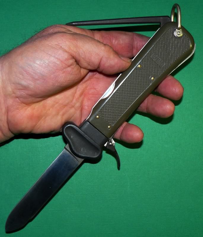 11-25-2011GravityKnifemodern006-1.jpg