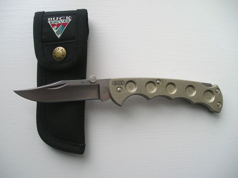 TitamiumBuck560withBG-42Blade.jpg
