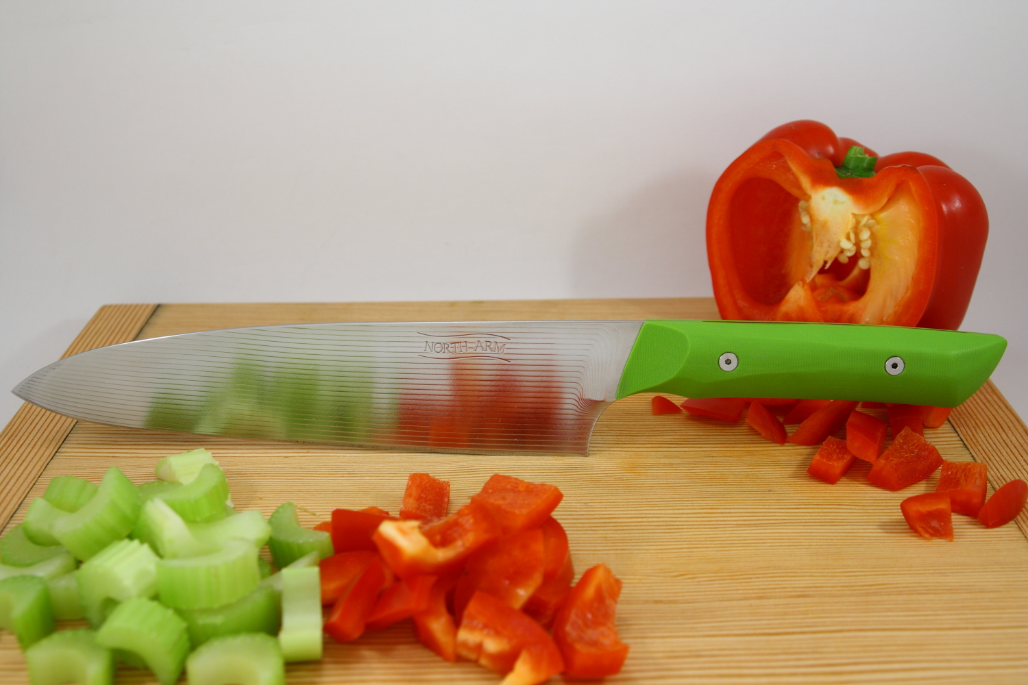 Salal-chefs-green-handle.jpg