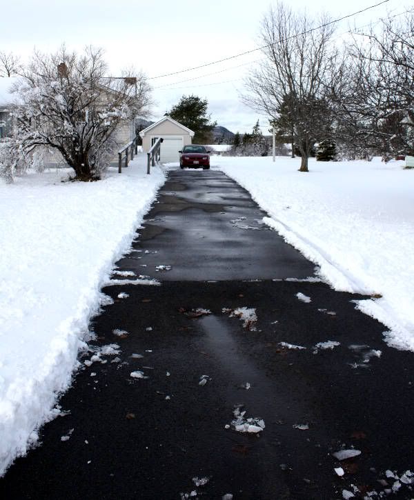 Driveway20091207_sm.jpg