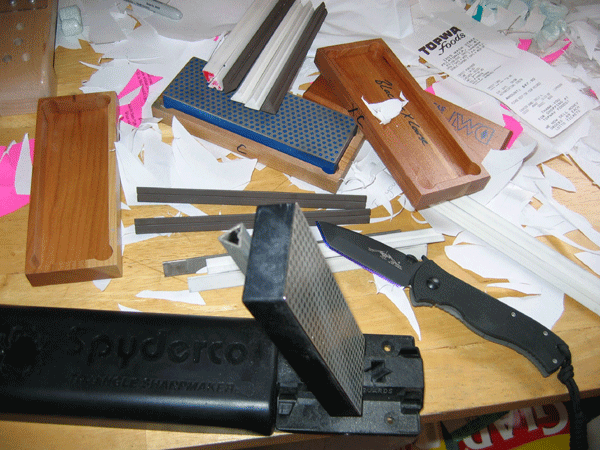 sharpeningtable_02.gif