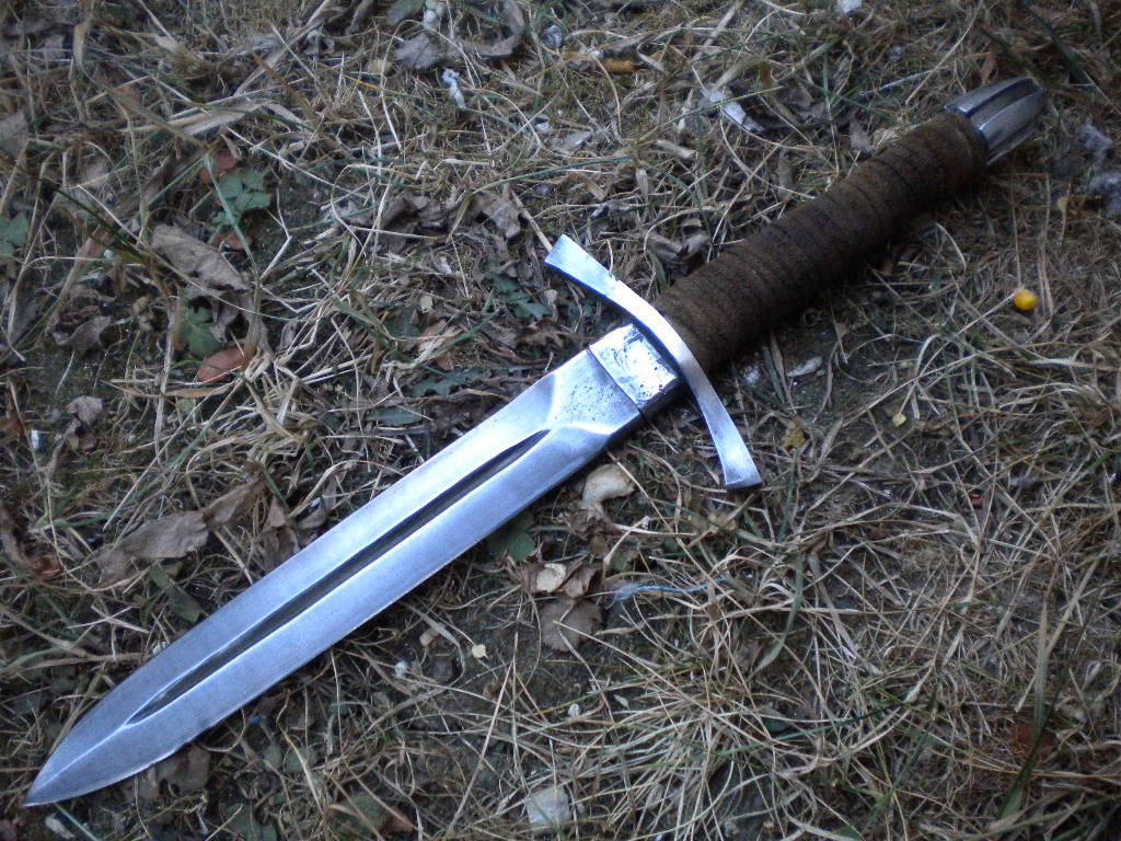 gothic_dagger_201.jpg