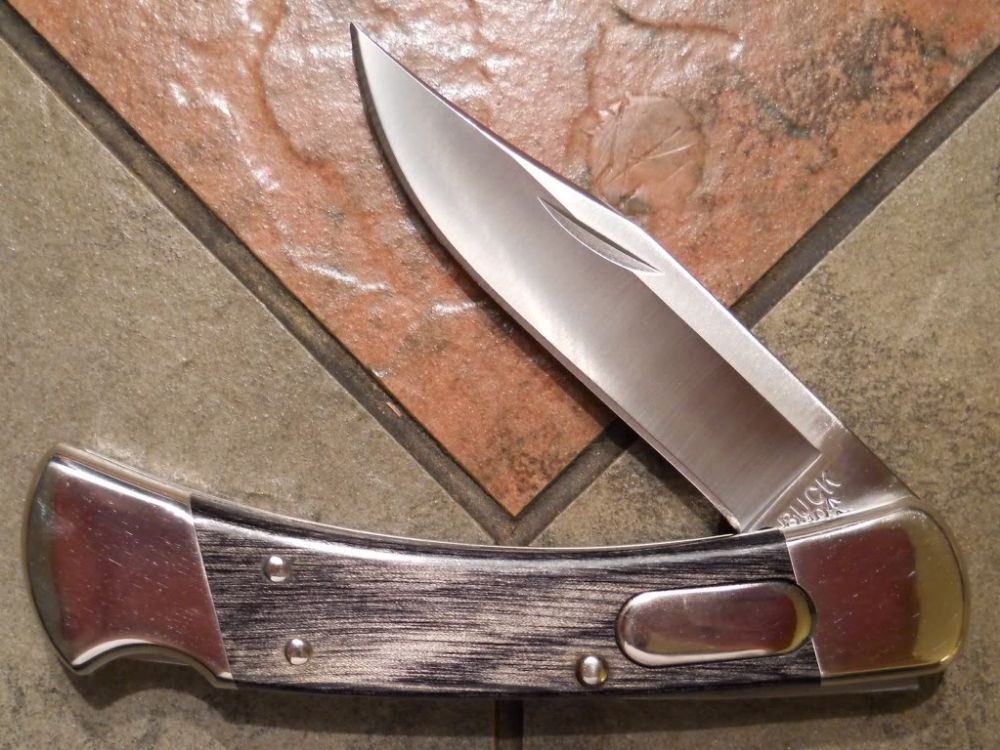 BuckAuto028.jpg