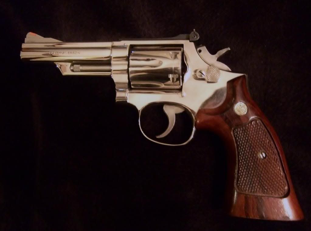 revolver.jpg