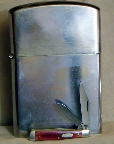 minicasehugezippo.jpg