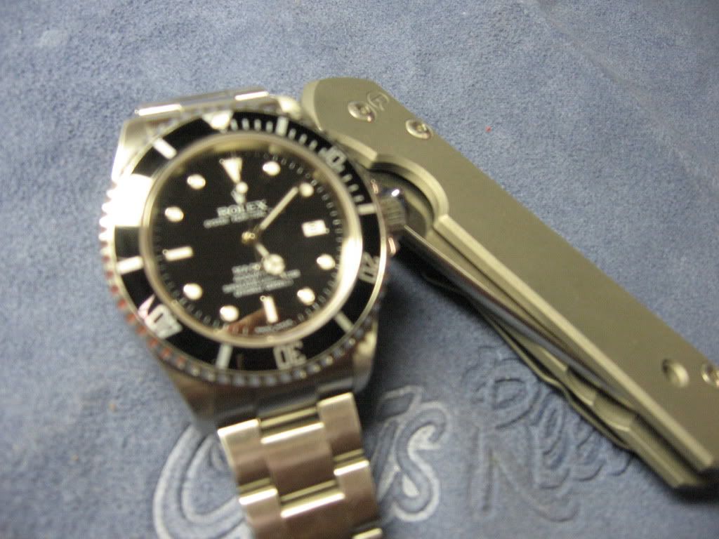 watchknife052.jpg
