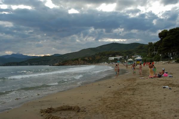 beach2.jpg