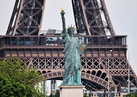 statue%20de%20la%20liberte%20paris.jpg
