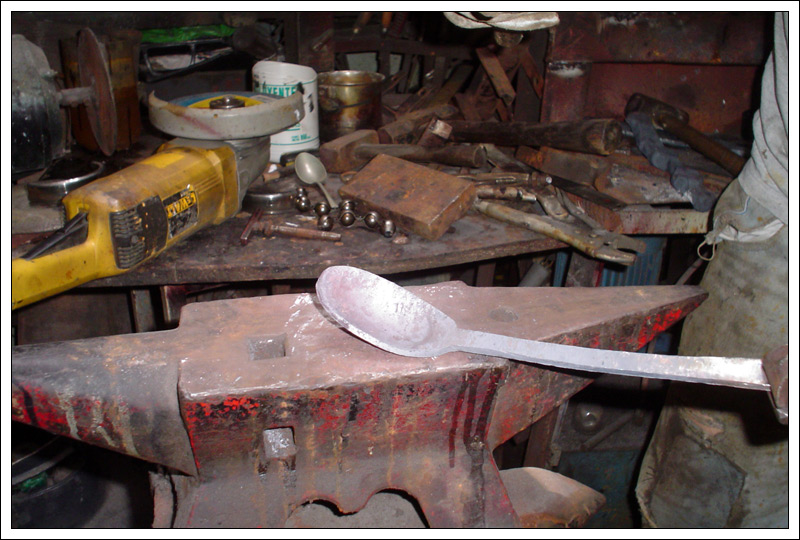 stainlessspoonmaking25.jpg