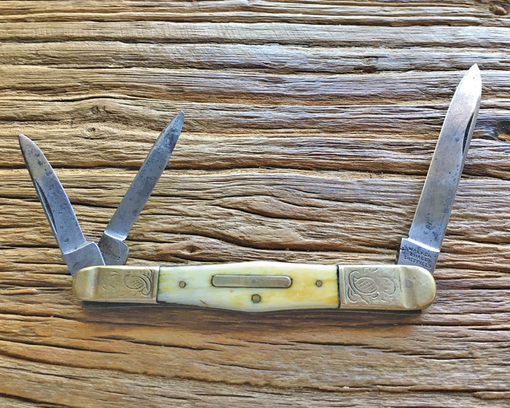 Walker%20and%20Hall_Sheffield_Ivory_Whittler1.jpg