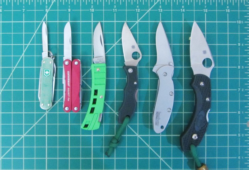 Sub2inch_knives_800x546.jpg