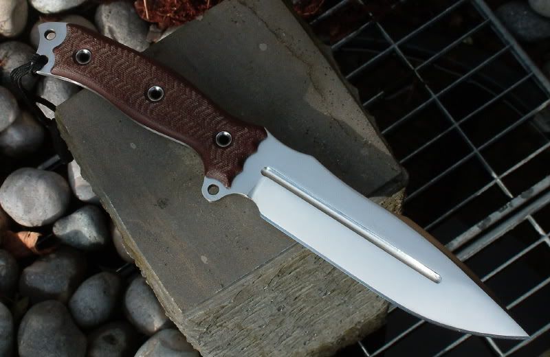Busse-HellRazorwithbloodgroove.jpg