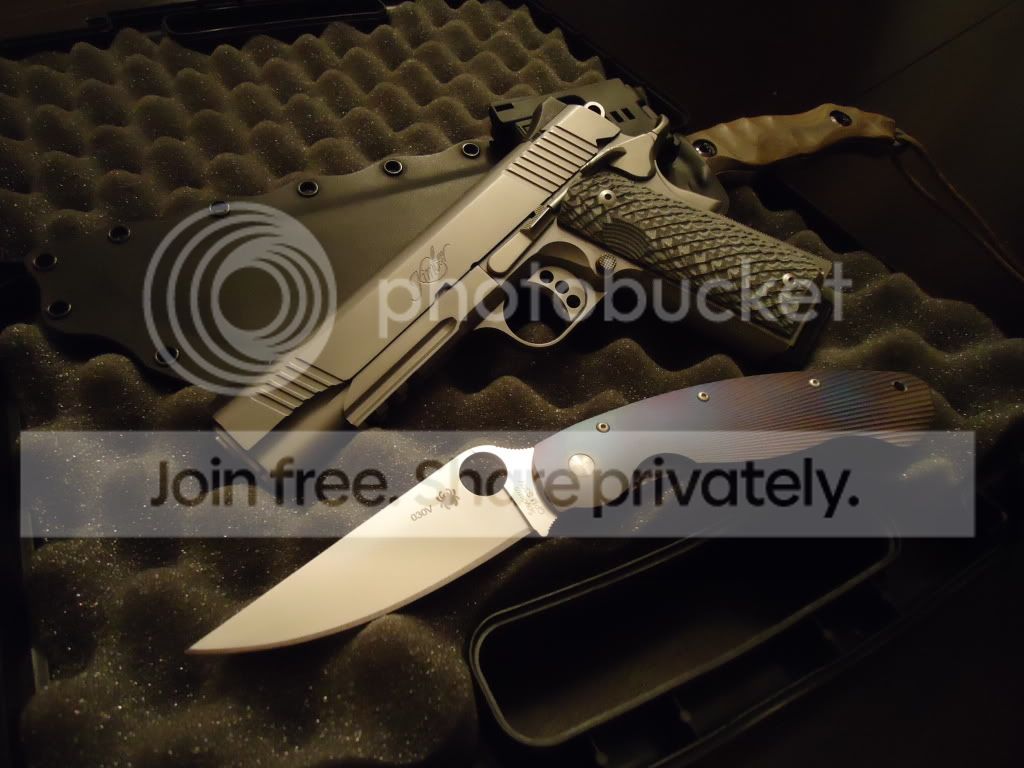 gunsandknives43011038.jpg