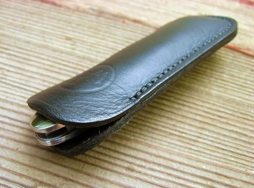 Clipcase02.jpg