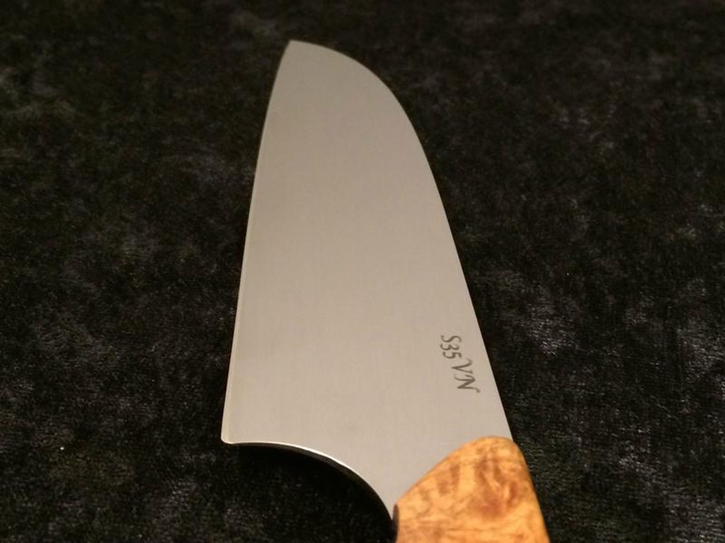 R9k1bKkh.jpg