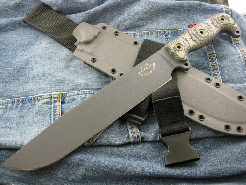 Busse_ASHBM_TankerGrey_GryBlk_MashedCatSheath_002.jpg