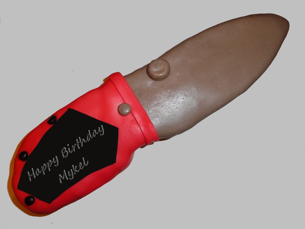 knife%20cake%20mykel.jpg