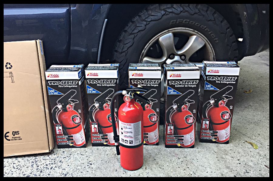 fire_extinguishers_zpsnr4aoaye.jpg