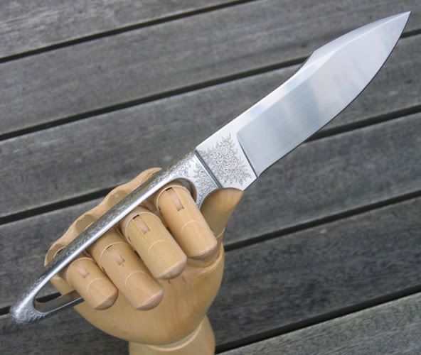 carancho_hand.jpg