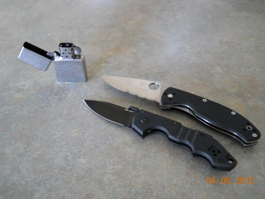 knifereviews001.jpg