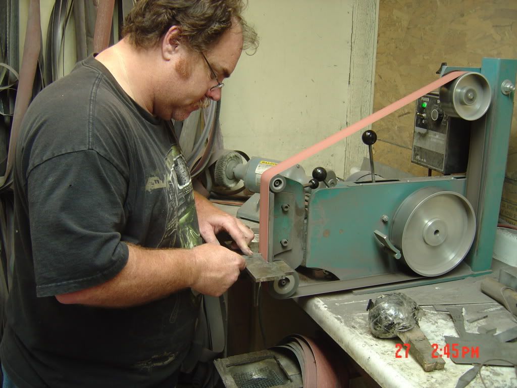 VallottonKnives08021.jpg
