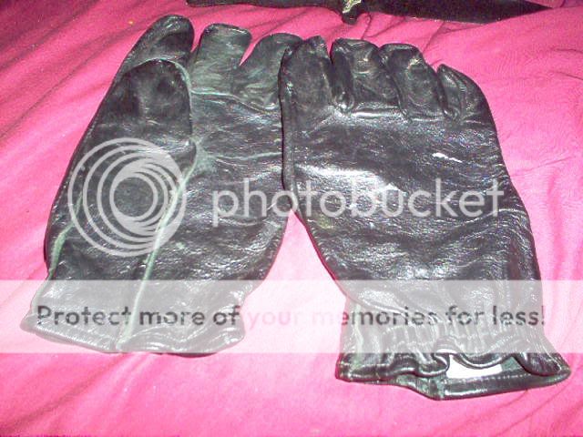 picsofgloves002.jpg