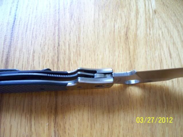 SpydercoNavajaLockUp-1.jpg
