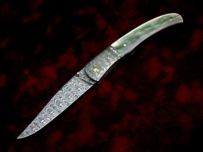 blacklip1.jpg