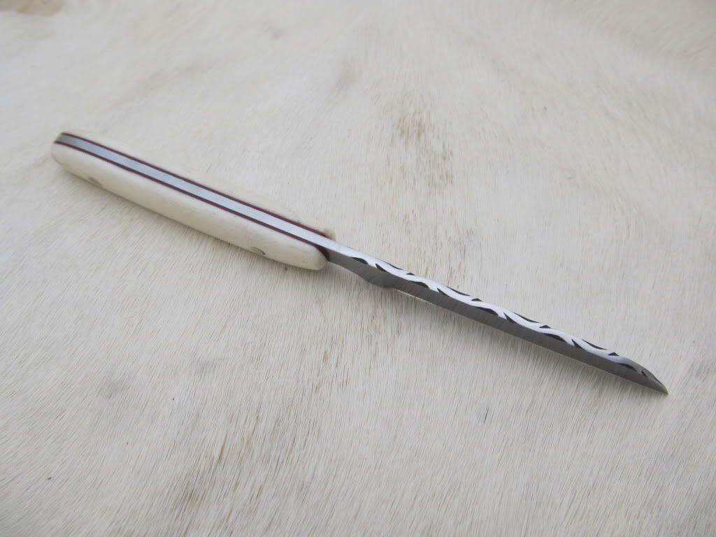 bonedeskknife013.jpg