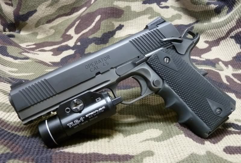 Operator015.jpg