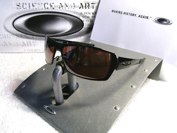 SpikeBlkPolar-1.jpg