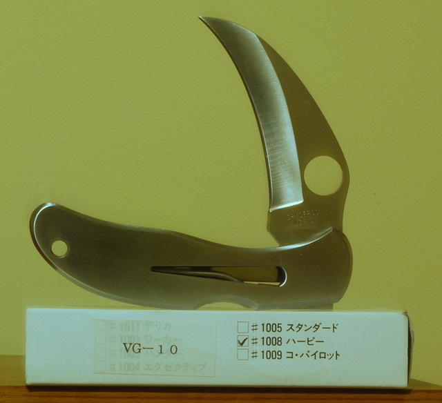 The Japanese market VG-10 plain Edge Spyderco Harpy., Page 2