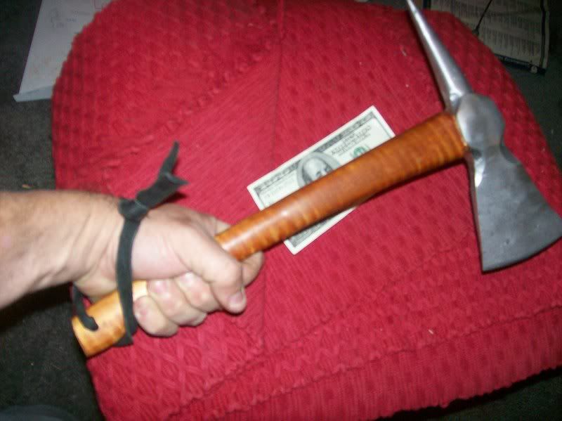 BattleAxe009.jpg