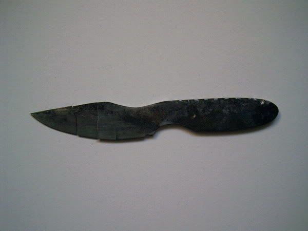 brokenblade001.jpg