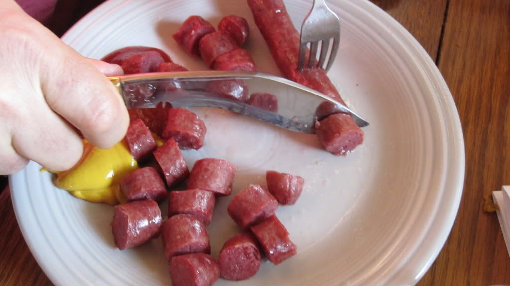 Biltonandhotdogs2.jpg